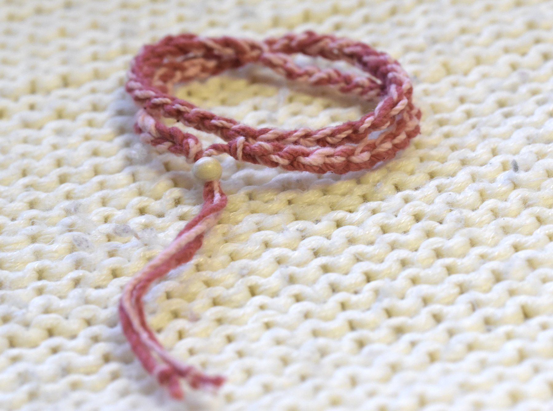 自然栽培手紬綿のブレスレット編み紐